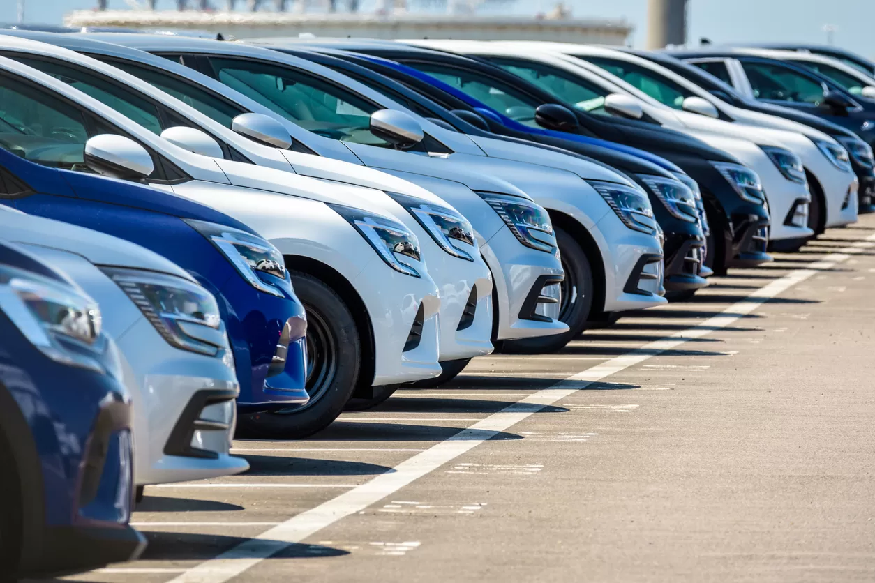 ما مصير أسعار السيارات بعد توقف حرب إيران وأمريكا وانخفاض الدولار؟