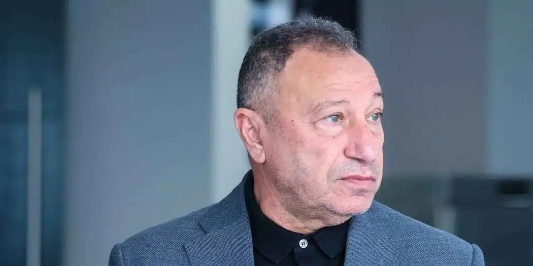 كامويش يقترب من الرحيل.. الأهلي يبدأ رحلة البحث عن مهاجم جديد في الصيف