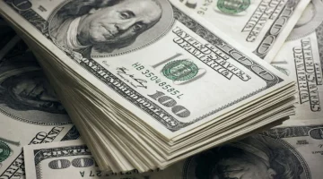 مفاجأة في سعر الدولار مقابل الجنيه المصري بنهاية تعاملات اليوم.. الأخضر بكام؟
