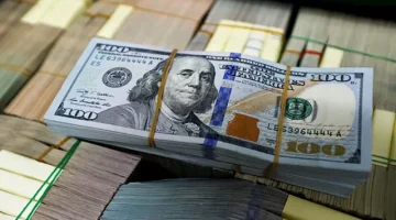 سعر الدولار في مصر يقفز فوق 54 جنيهاً للمرة الأولى على الإطلاق