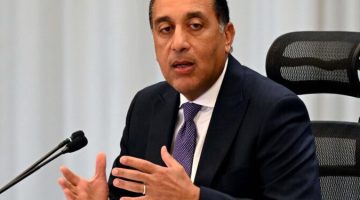 لهذا السبب.. الحكومة تمنح الموظفين 3 أيام إجازة متتالية رسميًا