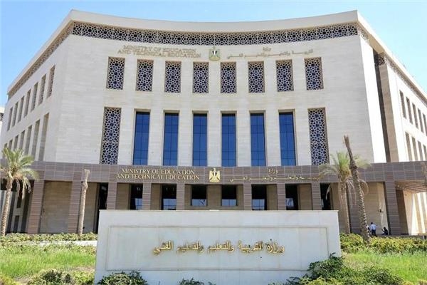 تعطيل تطبيقات التواصل الاجتماعي بمحيط لجان الثانوية.. التعليم تدرس إجراءات صارمة لمنع الغش
