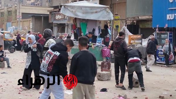 حي عين شمس ينفذ حملات لإخلاء الشوارع من الباعة الجائلين| صور