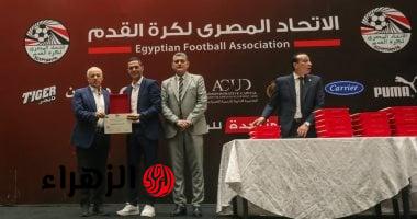 الأهلي يؤكد دهشته من تكريم اتحاد الكرة للحكم محمود وفا