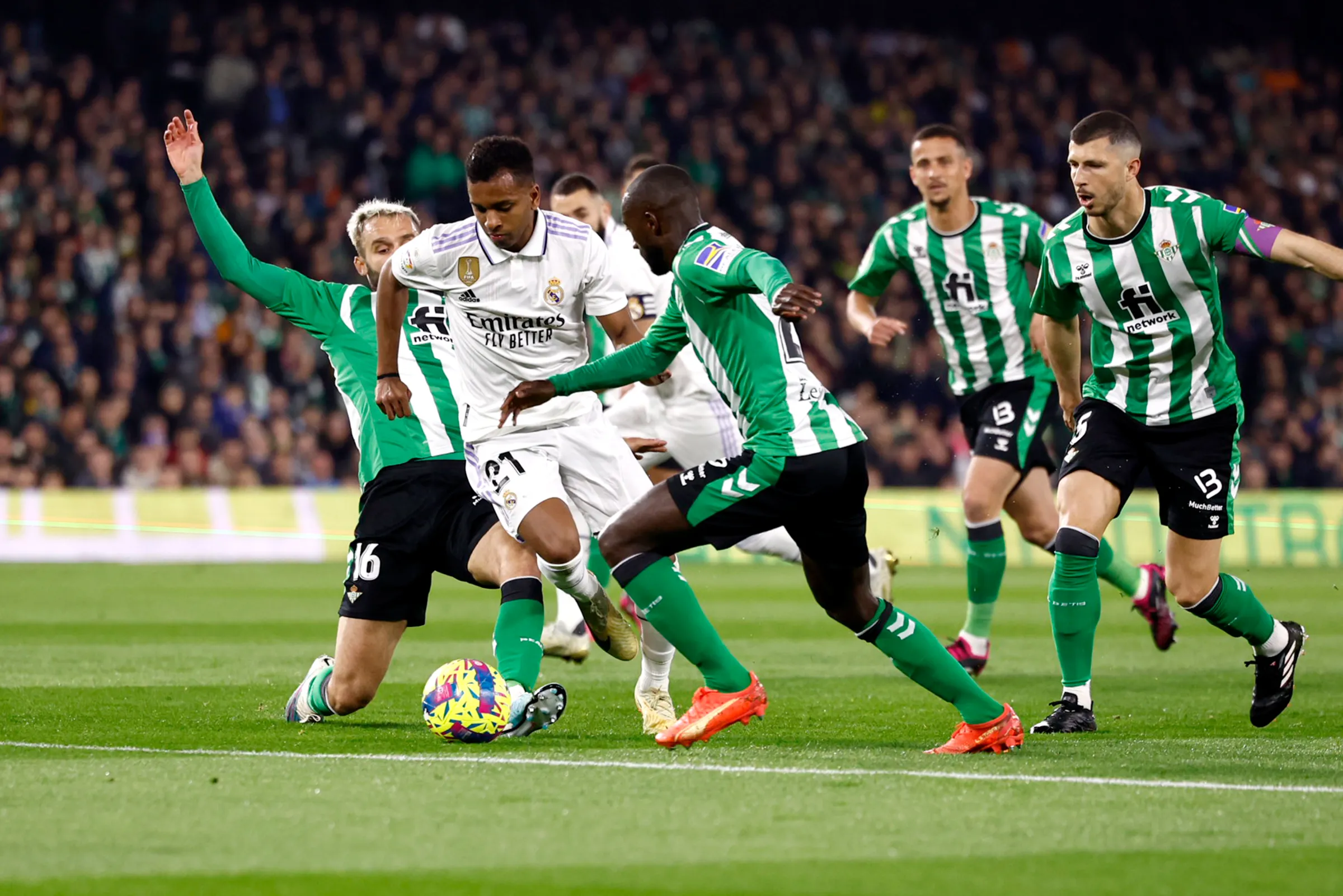real betis vs real madrid.. معلق والقنوات الناقلة لمباراة ريال بتيس ضد الريال اليوم في الدوري الإسباني 2026