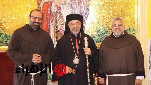 البطريرك الأنبا إبراهيم إسحق يستقبل وفود المهنئين بمناسبة عيد القيامة المجيد