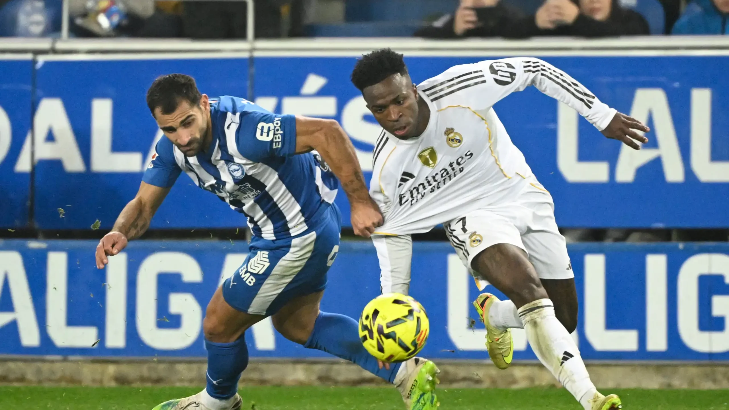 Real VS Alavés.. القنوات الناقلة مباراة ريال مدريد والافيس في الدوري الاسباني اليوم 21/4/2026 وموعد الماتش