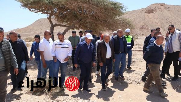 الكهرباء تدرس دمج محطات الطاقة الشمسية في مشروعات طاقة الرياح