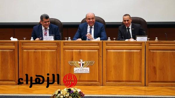 تصنيع الطائرات والبالون على قائمة اجتماع وزير الطيران المدني ورؤساء الشركات