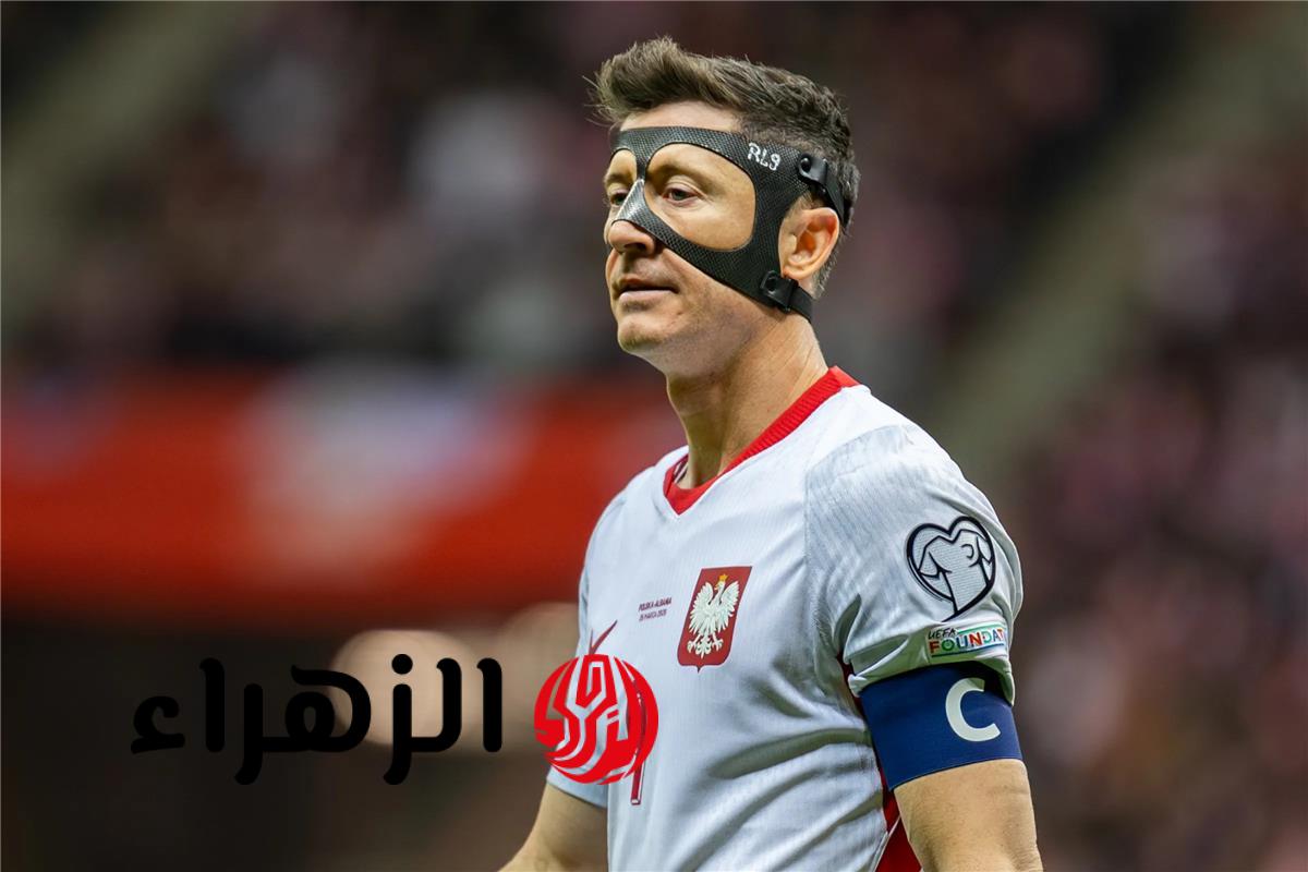 ليفاندوفسكي يلمح للاعتزال الدولي عقب فشل تأهل بولندا إلى كأس العالم