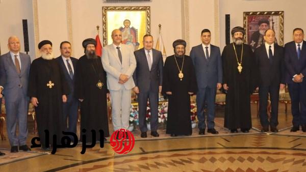 وزير التعليم العالي يزور الكنيسة المرقسية بالإسكندرية ويهنئ الأقباط بعيد القيامة المجيد