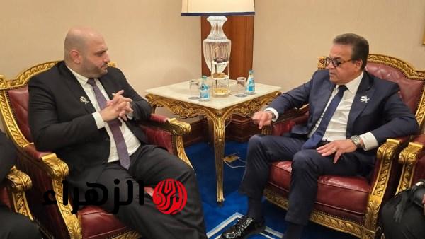 وزير الصحة خالد عبدالغفار يجري اتصالا هاتفيا مع نظيريه في الكويت ولبنان