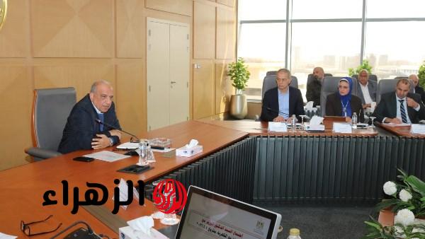 وزير الكهرباء يعلن توفير 18 ألف ميجاوات ساعة خلال أسبوع