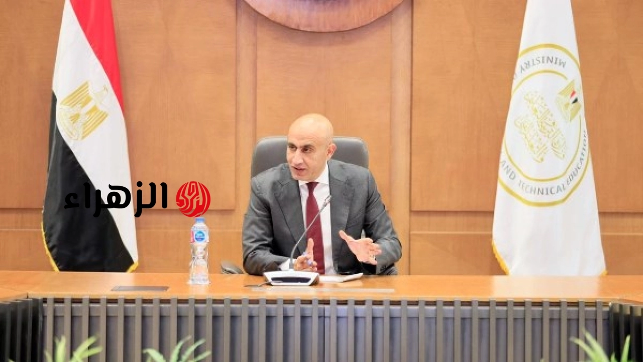 التعليم يوجه المديريات بسحب الكتب من المخازن استعدادًا للعام الدراسي القادم