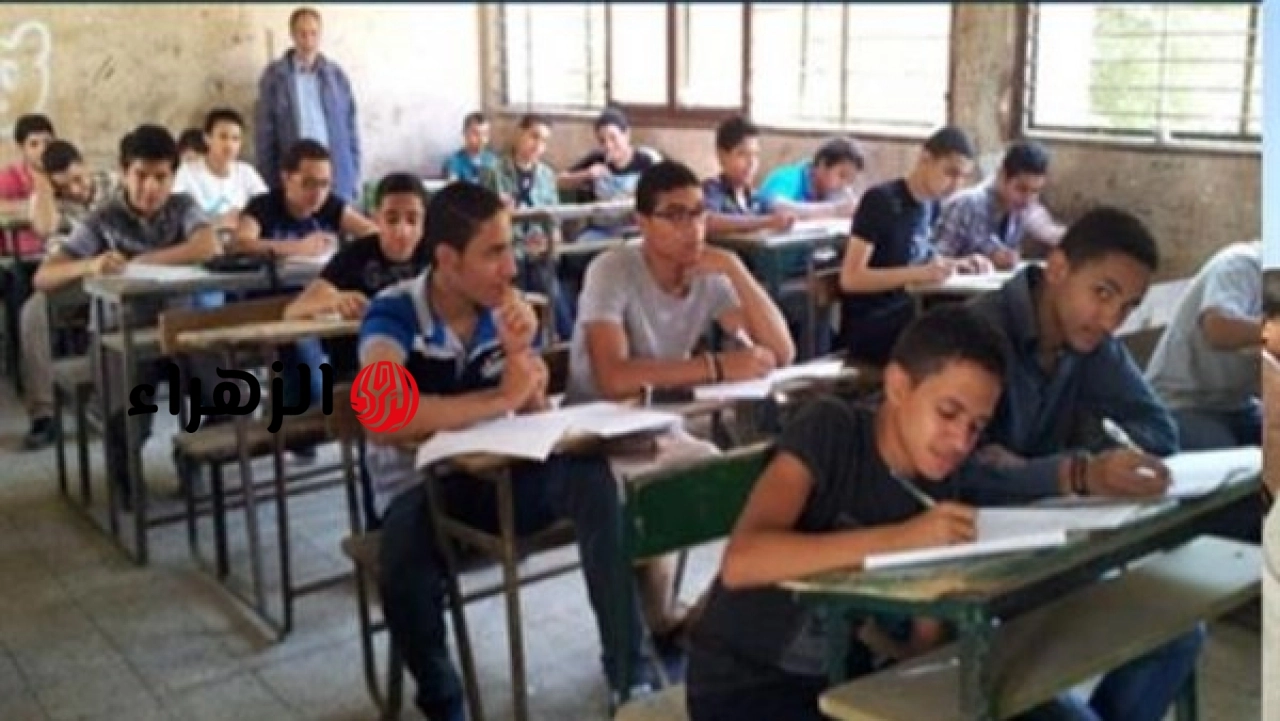 توزيع امتحان الرسم بدل الهندسة في لجان الشهادة الإعدادية بالإسكندرية اليوم
